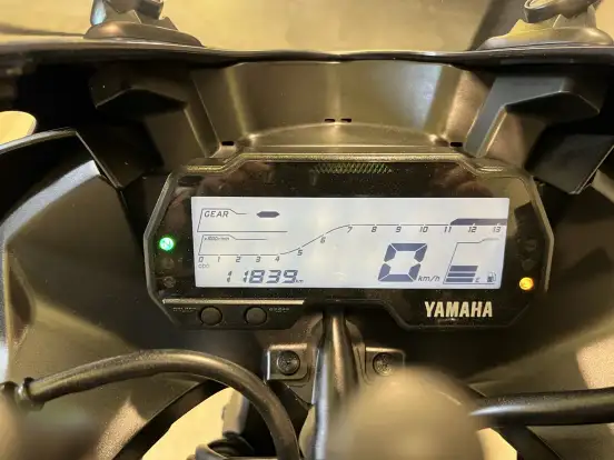 YAMAHA-YZF R15 YAMAHA-YZF R15-2024