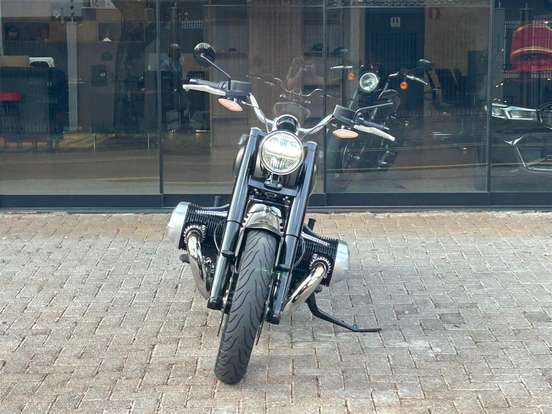 BMW-R 18 BMW-R 18-2023