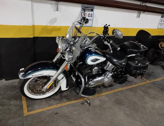 HARLEY-DAVIDSON SOFTAIL HERITAGE CLASSIC 