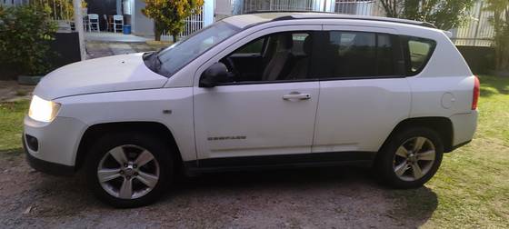 JEEP COMPASS 2.0 SPORT 4X2 16V GASOLINA 4P AUTOMÁTICO