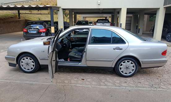 MERCEDES-BENZ-E 320-1998