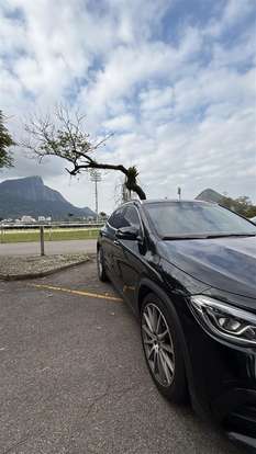 MERCEDES-BENZ-GLA 200-2022