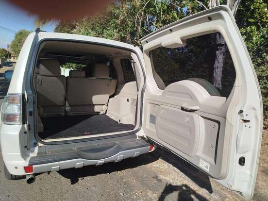 MITSUBISHI-PAJERO FULL-2014