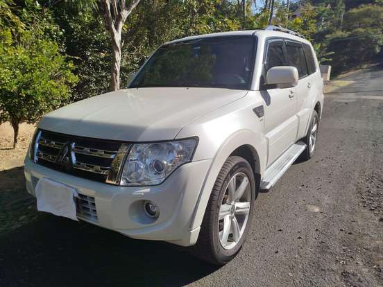 MITSUBISHI-PAJERO FULL-3.2 HPE 4X4 16V TURBO INTERCOOLER DIESEL 4P AUTOMÁTICO MITSUBISHI-PAJERO FULL-2014