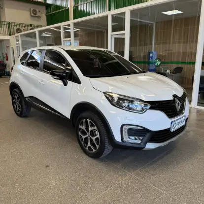 RENAULT-CAPTUR-2017