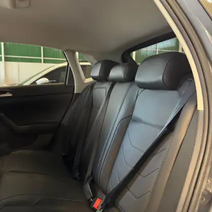 VOLKSWAGEN-POLO-2023
