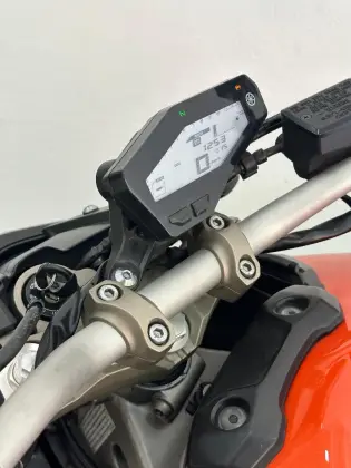 YAMAHA MT-09 