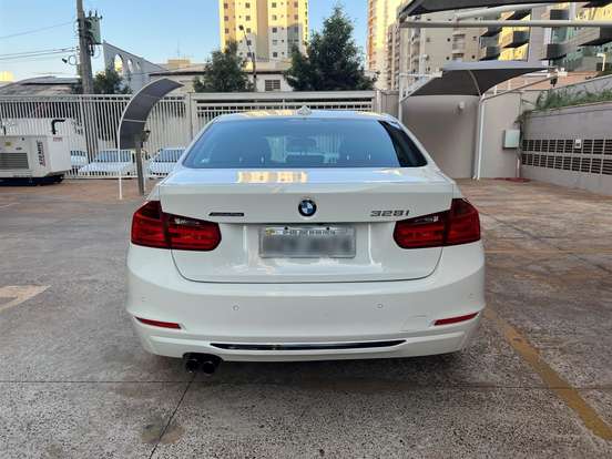 BMW-328i-2.0 SPORT GP 16V ACTIVEFLEX 4P AUTOMÁTICO BMW-328i-2014