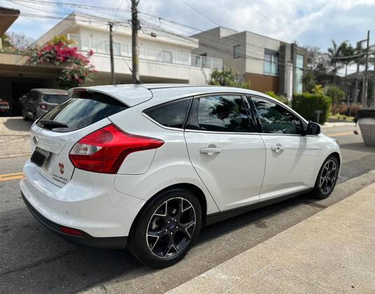 FORD FOCUS 2.0 TITANIUM PLUS 16V FLEX 4P POWERSHIFT