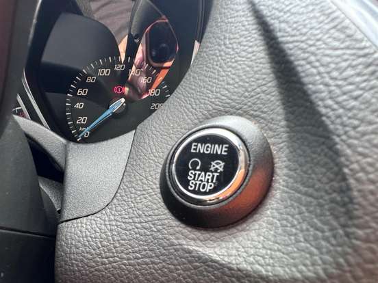 FORD-FOCUS-2.0 TITANIUM PLUS 16V FLEX 4P POWERSHIFT FORD-FOCUS-2015