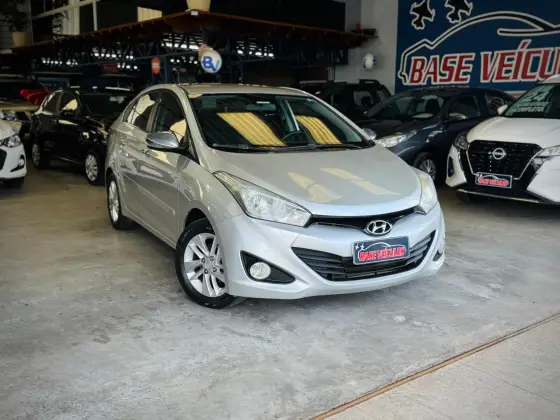 HYUNDAI HB20S 1.6 PREMIUM 16V FLEX 4P AUTOMÁTICO