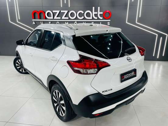 NISSAN-KICKS-2020