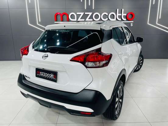 NISSAN-KICKS-2020
