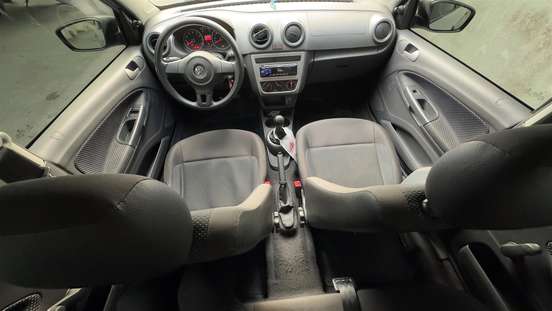 VOLKSWAGEN-GOL-2015