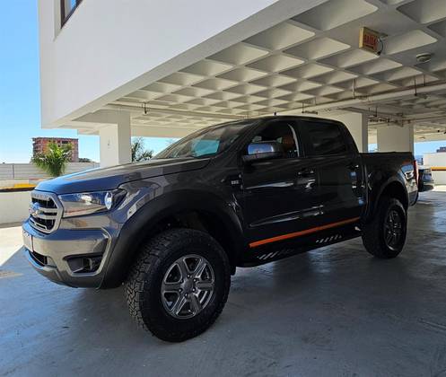 FORD RANGER 2.2 XLS 4X4 CD 16V DIESEL 4P AUTOMÁTICO