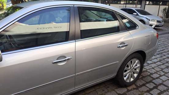 HYUNDAI-AZERA-2008