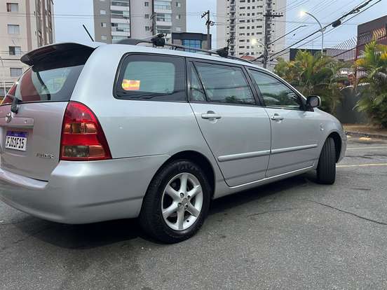TOYOTA-FIELDER-1.8 16V GASOLINA 4P AUTOMÁTICO TOYOTA-FIELDER-2005