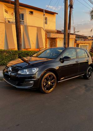 VOLKSWAGEN GOLF 1.4 TSI HIGHLINE 16V GASOLINA 4P AUTOMÁTICO