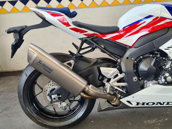 HONDA-CBR 1000RR-R FIREBLADE SP-2023
