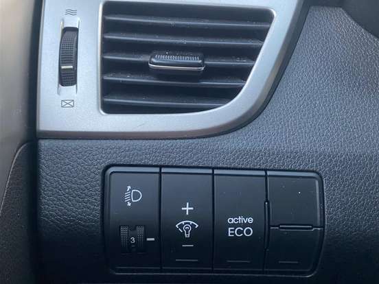 HYUNDAI-I30-1.8 MPI 16V GASOLINA 4P AUTOMATICO HYUNDAI-I30-2014