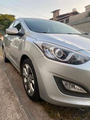 HYUNDAI-I30-1.8 MPI 16V GASOLINA 4P AUTOMATICO HYUNDAI-I30-2014