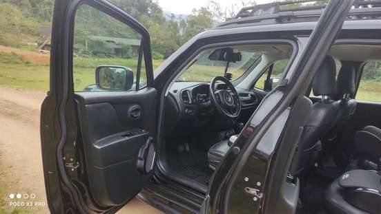 JEEP-RENEGADE-2018
