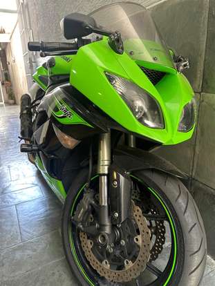 KAWASAKI-NINJA ZX-6R-2011