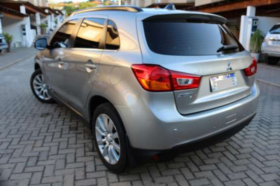 MITSUBISHI-ASX-2015