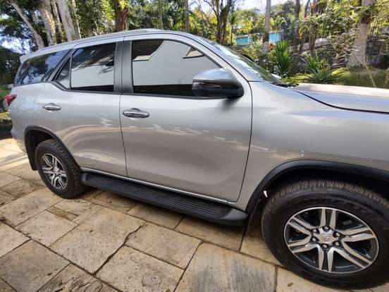 TOYOTA-HILUX SW4-2018