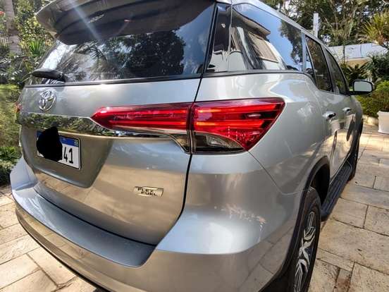 TOYOTA-HILUX SW4-2.7 SR 4X2 16V FLEX 4P AUTOMÁTICO TOYOTA-HILUX SW4-2018
