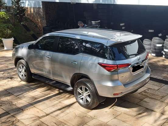 TOYOTA-HILUX SW4-2018