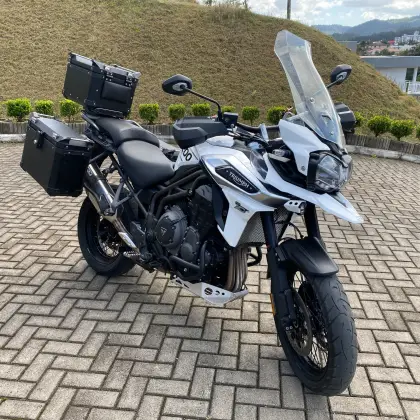 TRIUMPH TIGER 1200 XCA 