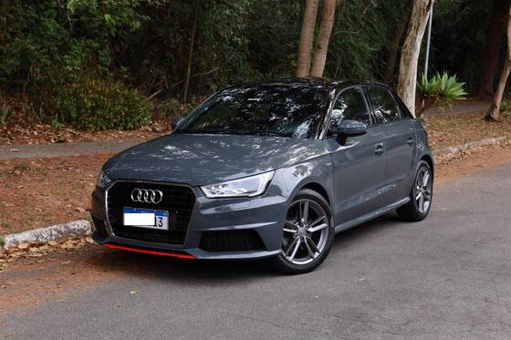 AUDI A1 1.8 TFSI SPORTBACK AMBITION GASOLINA 4P S-TRONIC