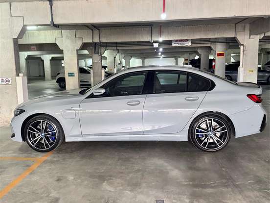 BMW-330e-2.0 16V TURBO HÍBRIDO M SPORT AUTOMÁTICO BMW-330e-2024