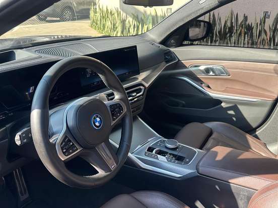 BMW-330e-2.0 16V TURBO HÍBRIDO M SPORT AUTOMÁTICO BMW-330e-2022