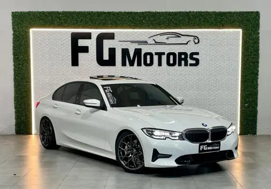 BMW 330i 2.0 16V TURBO GASOLINA SPORT AUTOMÁTICO