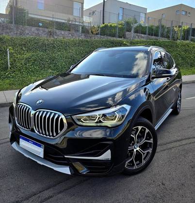 Imagem de BMW X1 2.0 16V TURBO ACTIVEFLEX SDRIVE20I X-LINE 4P AUTOMÁTICO