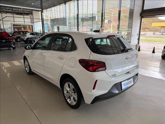 CHEVROLET-ONIX-2021