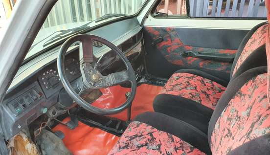 FIAT-147-1988