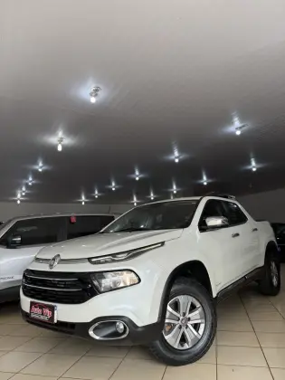 FIAT TORO 1.8 16V EVO FLEX FREEDOM AT6 FIAT TORO 1.8 16V EVO FLEX FREEDOM AT6