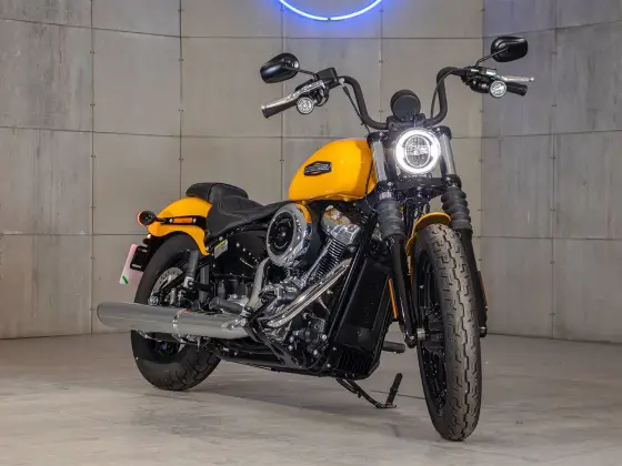 HARLEY-DAVIDSON STREET BOB 