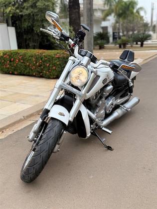 HARLEY-DAVIDSON V-ROD MUSCLE 