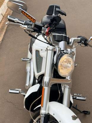 HARLEY-DAVIDSON-V-ROD MUSCLE-2013