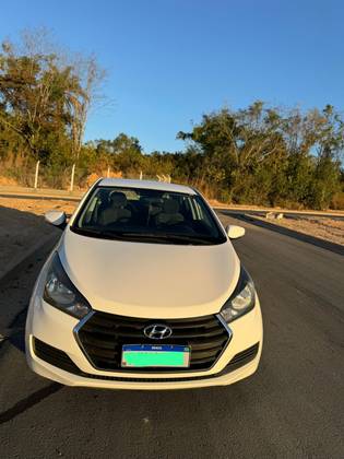 HYUNDAI HB20 1.0 COMFORT PLUS 12V FLEX 4P MANUAL