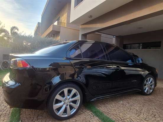 MITSUBISHI-LANCER-2.0 16V GASOLINA 4P AUTOMÁTICO MITSUBISHI-LANCER-2014