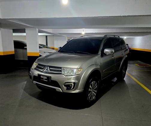 MITSUBISHI PAJERO 3.2 HPE 4X4 7 LUGARES 16V TURBO INTERCOOLER DIESEL 4P AUTOMÁTICO