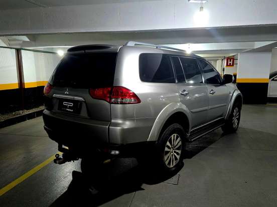 MITSUBISHI-PAJERO-3.2 HPE 4X4 7 LUGARES 16V TURBO INTERCOOLER DIESEL 4P AUTOMÁTICO MITSUBISHI-PAJERO-2016