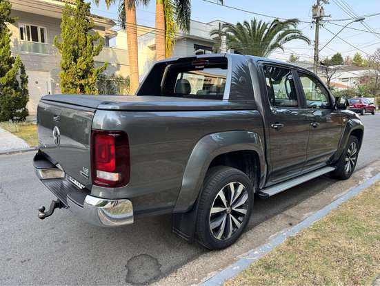 VOLKSWAGEN-AMAROK-2023