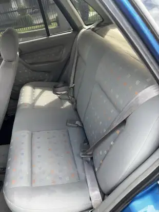 VOLKSWAGEN-GOL-2002
