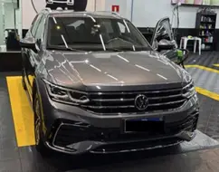 VOLKSWAGEN TIGUAN 2.0 300 TSI GASOLINA ALLSPACE R-LINE AUTOMÁTICO VOLKSWAGEN TIGUAN 2.0 300 TSI GASOLINA ALLSPACE R-LINE AUTOMÁTICO